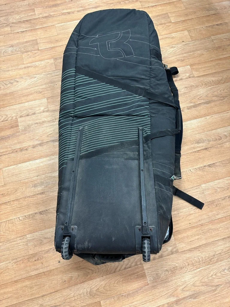 Occasion Boardbag TAKOON 140cm 2020